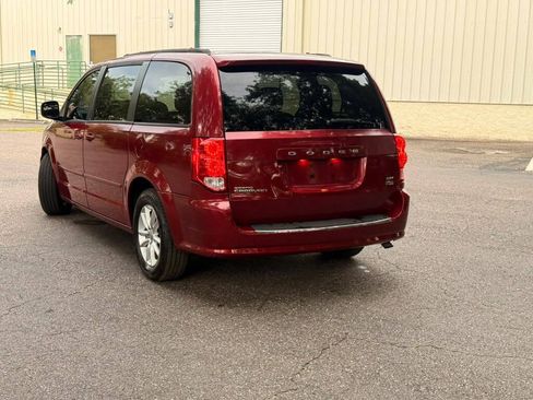 Used 2014 Dodge Grand Caravan SXT FWD image 6