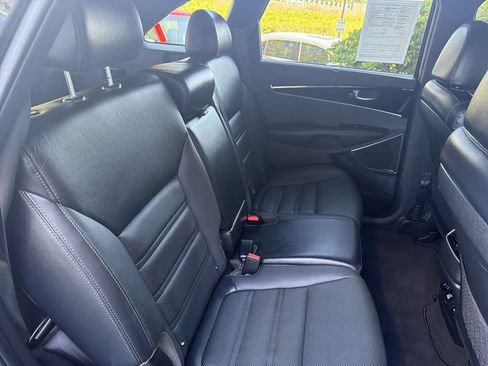 Used 2020 Kia Sorento SX AWD/4WD image 28