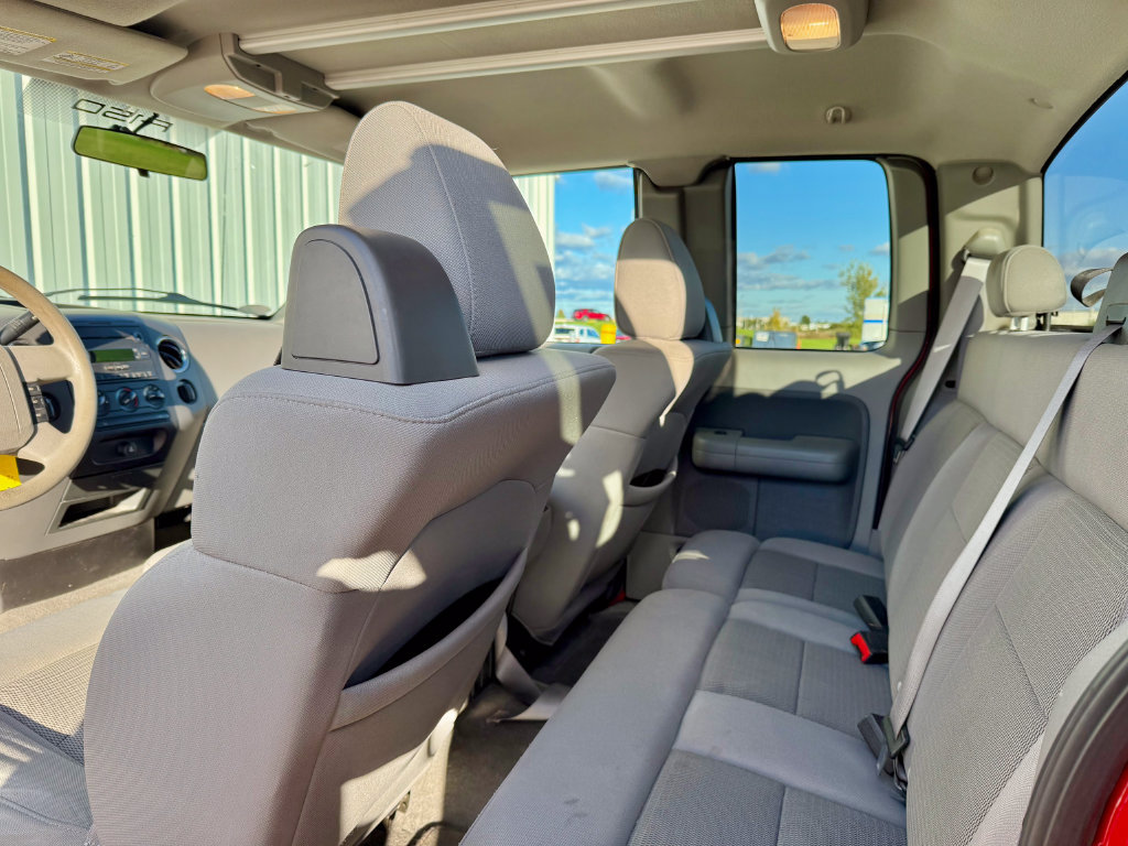 Used 2004 Ford F150 XLT AWD/4WD image 13