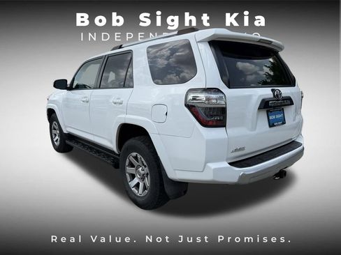 Used 2016 Toyota 4Runner 4WD image 9