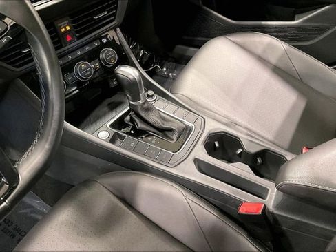 Used 2019 Volkswagen Jetta SE FWD image 15