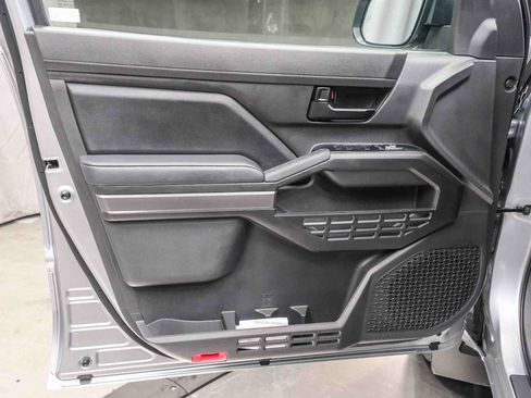 Used 2025 Toyota Tacoma SR5 RWD image 26