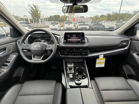 New 2026 Nissan Rogue SV w/ SV Premium Package image 21