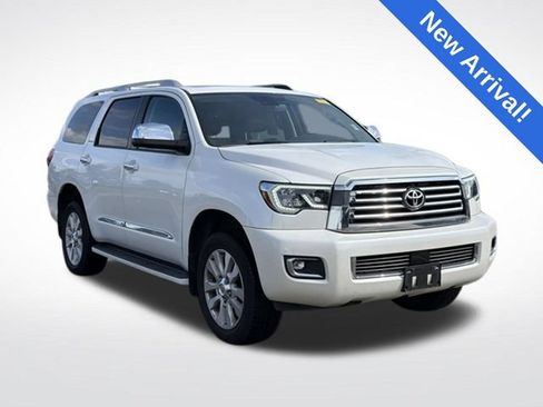 Used 2021 Toyota Sequoia Platinum AWD/4WD image 1