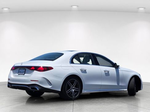 Used 2025 Mercedes-Benz E 350 Sedan w/ Winter Package image 4