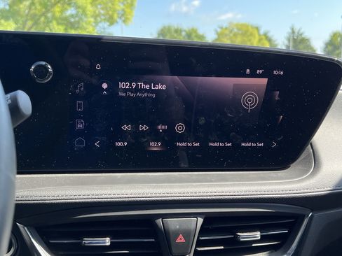 Used 2024 Buick Encore GX Avenir w/ Avenir Convenience Package FWD image 25