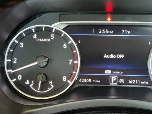 Used 2025 Nissan Sentra SR FWD image 25