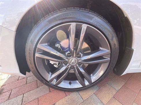 Used 2023 Acura Integra A-Spec image 10