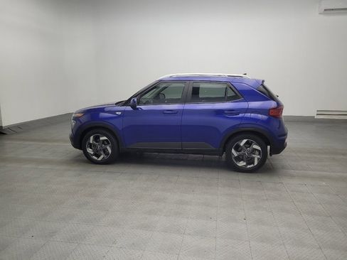 Used 2020 Hyundai Venue SEL w/ Convenience + Premium Package FWD image 3