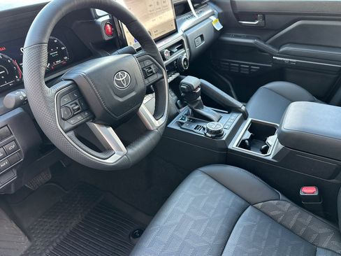New 2025 Toyota Tacoma TRD Off-Road image 10