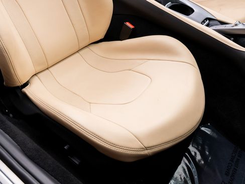 Used 2019 Ferrari Portofino Base image 36