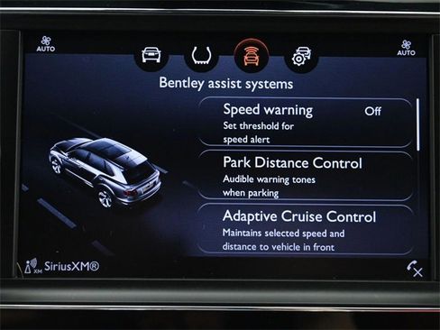 Used 2018 Bentley Bentayga image 47