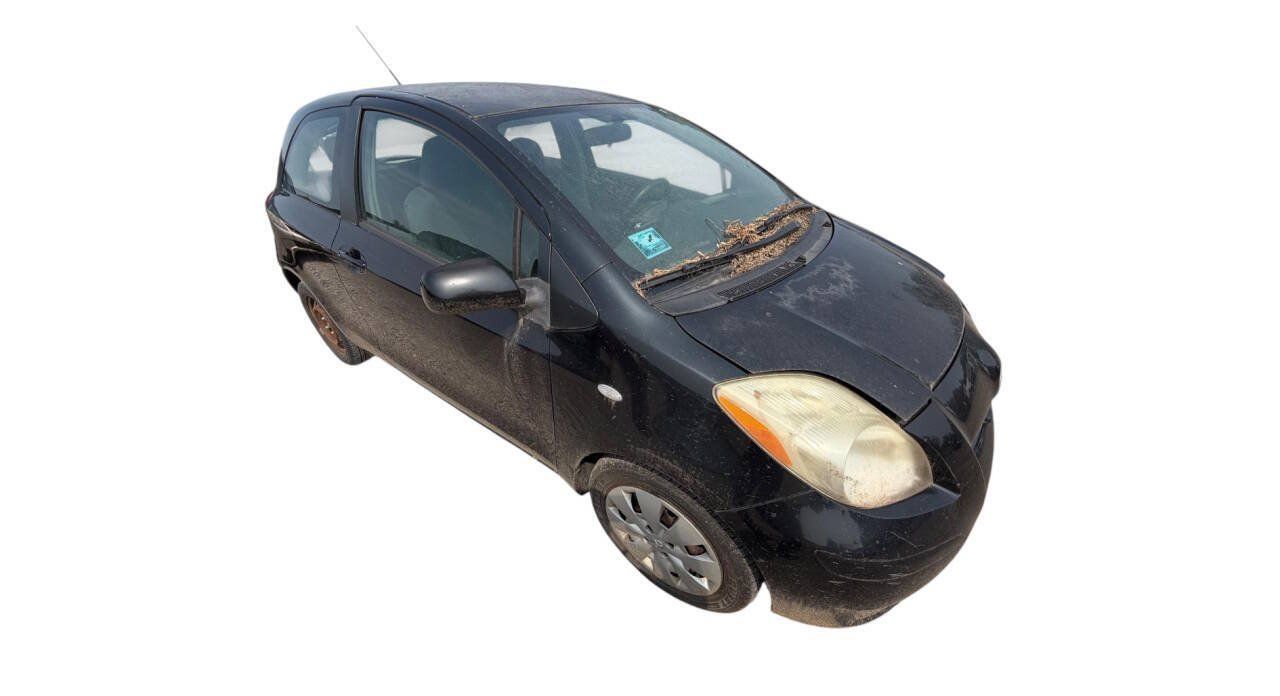 Used 2009 Toyota Yaris 2-Door Hatchback w/ Convenience Pkg FWD image 6