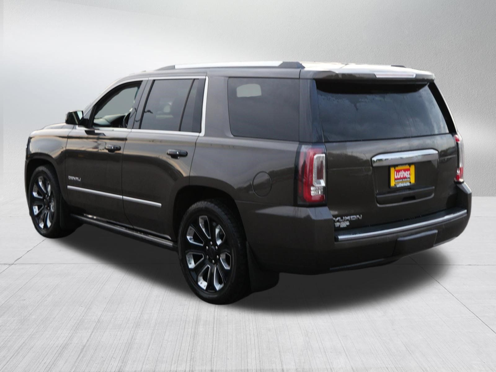 Used 2019 GMC Yukon Denali w/ Denali Ultimate Package AWD/4WD image 5
