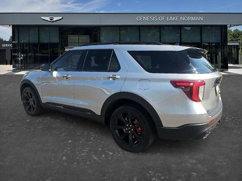 Used 2022 Ford Explorer ST w/ Equipment Group 401A AWD/4WD image 6