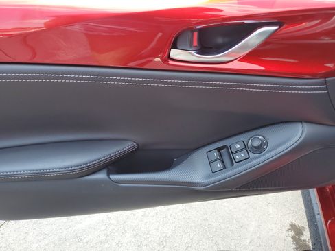 Used 2023 MAZDA MX-5 Miata Grand Touring RWD image 15