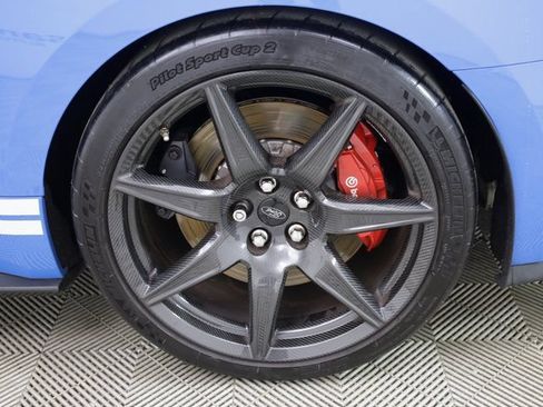Used 2022 Ford Mustang Shelby GT500 w/ Carbon Fiber Track Pack RWD image 19