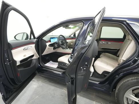 New 2026 Genesis GV70 2.5T AWD/4WD image 19
