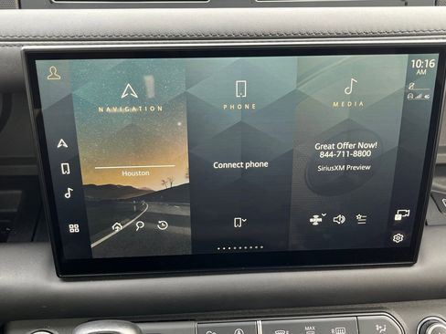 Used 2022 Land Rover Defender 90 V8 image 28