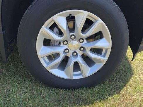 Used 2021 Chevrolet Silverado 1500 Custom image 10