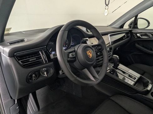 New 2026 Porsche Macan AWD/4WD image 4