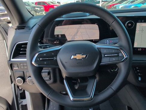 New 2026 Chevrolet Suburban LS image 17