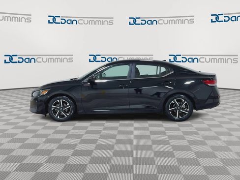 Used 2024 Nissan Sentra SV FWD image 5