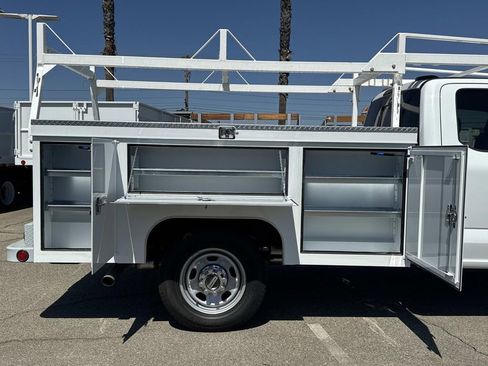New 2025 Ford F350 XL w/ XL Chrome Package image 26