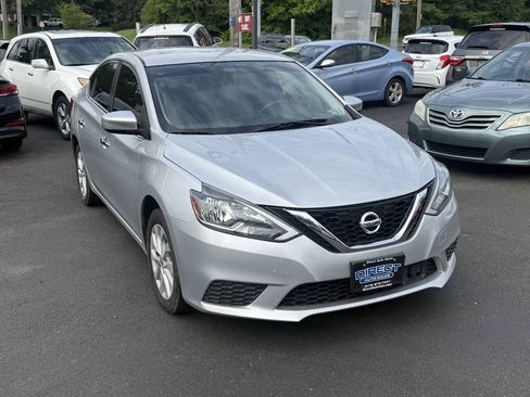 Used 2019 Nissan Sentra SV FWD image 2