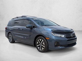 Used 2025 Honda Odyssey EX-L video 3