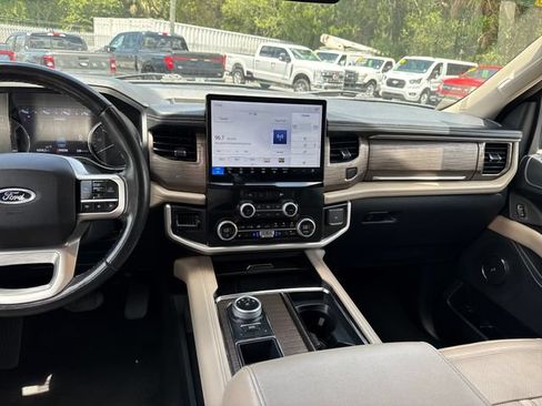 Used 2024 Ford Expedition Max Limited RWD image 26