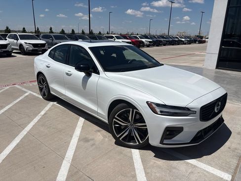 Used 2021 Volvo S60 T6 R-Design AWD/4WD image 3