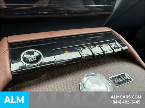 Used 2025 Lincoln Navigator Reserve AWD/4WD image 16