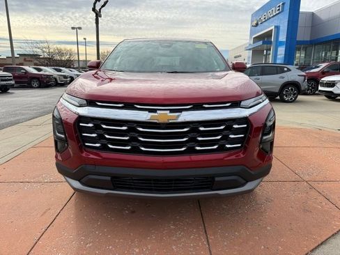 New 2026 Chevrolet Equinox LT w/ Convenience Package II image 2