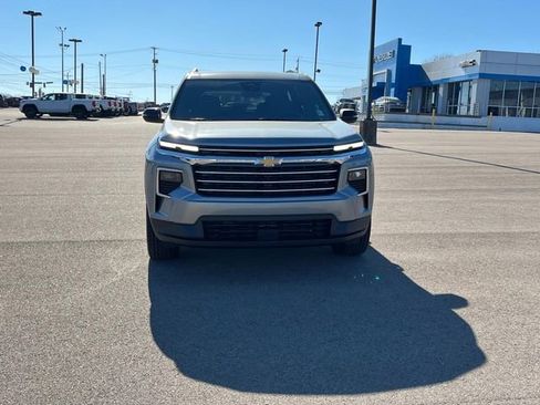 New 2026 Chevrolet Traverse LT image 11