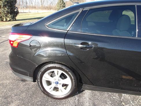 Used 2014 Ford Focus SE image 32
