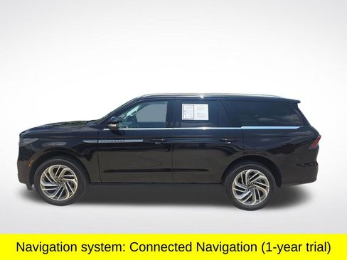 Used 2026 Lincoln Navigator Reserve AWD/4WD image 2