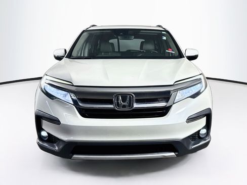 Used 2019 Honda Pilot Touring image 3