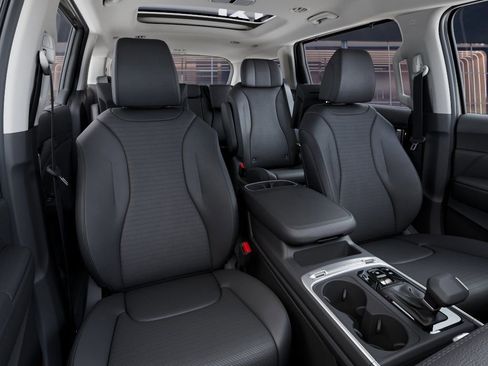 New 2026 Kia Carnival SX Prestige FWD image 17