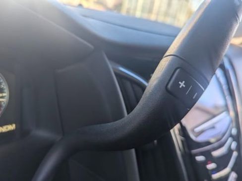 Used 2015 Cadillac Escalade Premium image 30