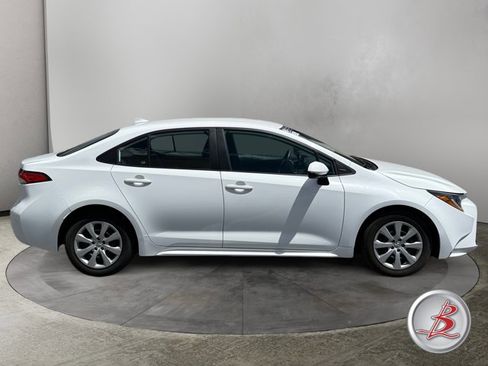Used 2024 Toyota Corolla LE FWD image 8