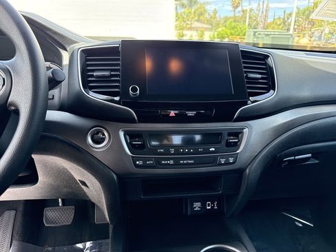 Certified 2023 Honda Ridgeline Sport image 27