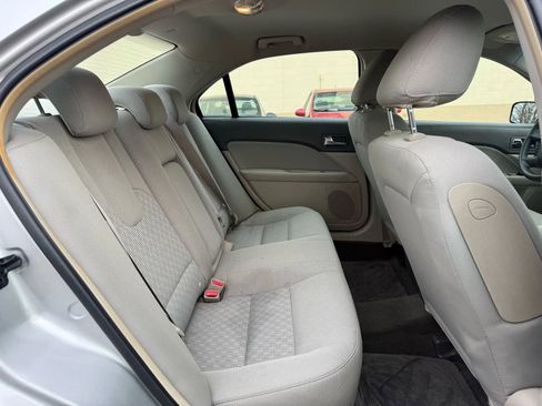 Used 2010 Ford Fusion S image 17
