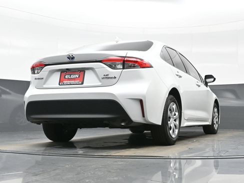 Used 2024 Toyota Corolla LE image 29