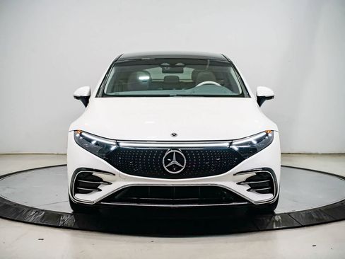 Used 2023 Mercedes-Benz EQS 580 4MATIC Sedan image 6