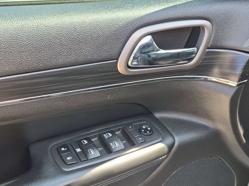 Used 2019 Jeep Grand Cherokee Limited X AWD/4WD image 8