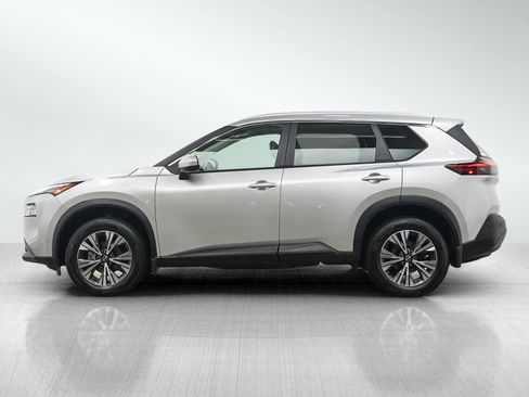 Used 2023 Nissan Rogue SV w/ SV Premium B Package AWD/4WD image 2