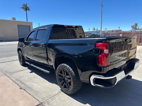 Used 2022 Chevrolet Silverado 1500 LT w/ Convenience Package II RWD image 3