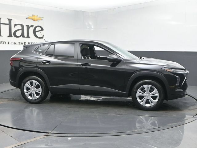 New 2026 Chevrolet Trax LS FWD image 1