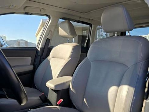Used 2017 Subaru Forester 2.5i Limited image 21